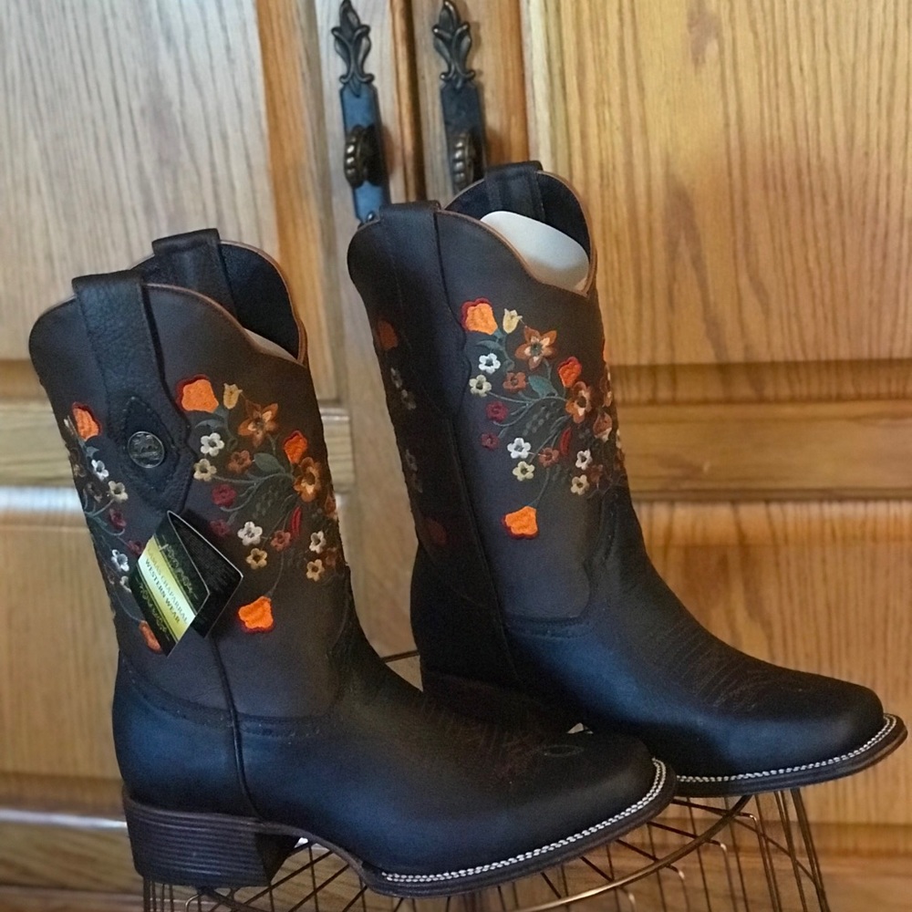 Stunning brown leather high quality leather boot💗